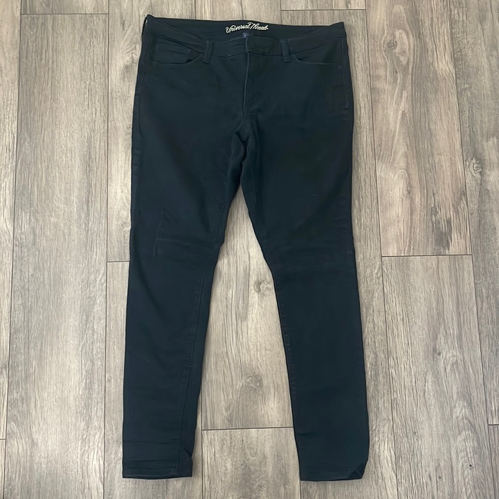 Women’s Black Skinny Jeans